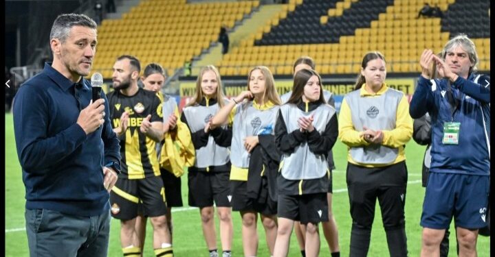 БЛАГОДАРЯ ТИ, КЕРКЕЗ: Ботев Plovdiv 🟡 ⚫ се сбогува с напускащия треньор Душан Керкез.