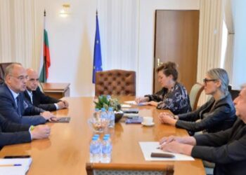 ЕКСКЛУЗИВНО: ШОК В ЛЕВСКИ! КЛУБЪТ СЪЗДАДЕ ТАЙНА КОМИСИЯ ЗА РАЗСЛЕДВАНЕ НА “ГРУБО ИЗКУСТВО” ОТ ЗАЩИТНИК, КОЕТО МОЖЕ ДА ПРЕДИЗВИКА ЗЕМЕТРЕСЕНИЕ В ОТБОРА И ДА ДОВЕДЕ ДО НЕВЕРОЯТНИ ПОСЛЕДИЦИ!