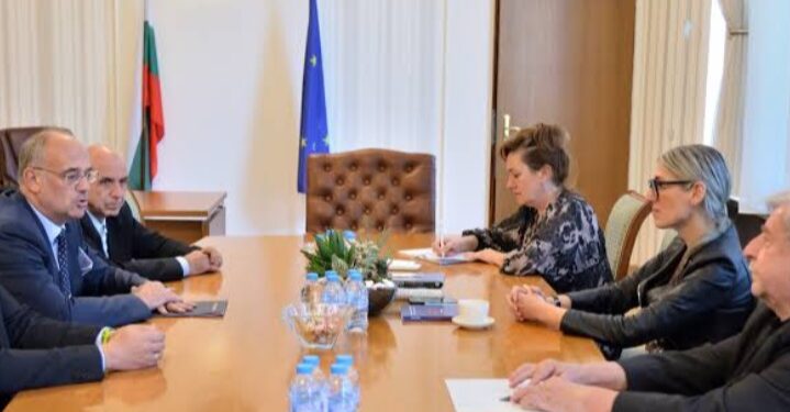 ЕКСКЛУЗИВНО: ШОК В ЛЕВСКИ! КЛУБЪТ СЪЗДАДЕ ТАЙНА КОМИСИЯ ЗА РАЗСЛЕДВАНЕ НА “ГРУБО ИЗКУСТВО” ОТ ЗАЩИТНИК, КОЕТО МОЖЕ ДА ПРЕДИЗВИКА ЗЕМЕТРЕСЕНИЕ В ОТБОРА И ДА ДОВЕДЕ ДО НЕВЕРОЯТНИ ПОСЛЕДИЦИ!