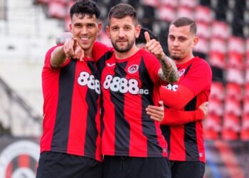 Левски София започна лятната си кампания за набиране на играчи.