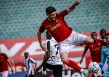 ГРАНДИОЗНО ПРИЗНАНИЕ ЗА ЛЕГЕНДИ НА ЦСКА И ЛЕВСКИ! Кои са ИДОЛИТЕ, които накараха България да се гордее?! (ВИЖТЕ СПИСЪКА!)