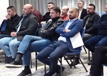 ЛУДОСТ! Чилика обяви: Страх ли ви е от нашите фенове? Грешите!