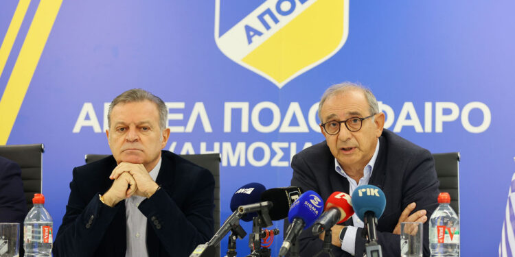 Ο αθλητικός διευθυντής της ΑΠΟΕΛ φέρεται να διέρρευσε λίστα καλοκαιρινών μεταγραφικών στόχων, ο δεύτερος παίκτης θα σας σοκάρει