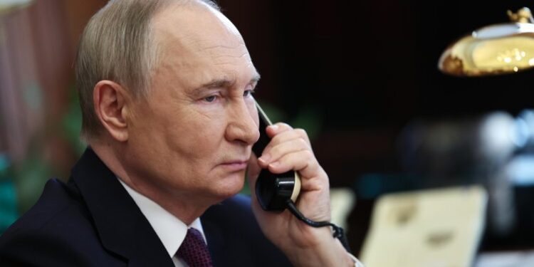 Нито Пражка пролет, нито ГУЛАГ: Ето как Русия на Путин пренаписва историята, за да оправдае войните си