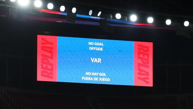 Невероятно! Вижте как УЕФА преобръща представите ни за засада!