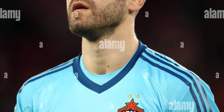 ШОК НА “АРМИЯТА”! БЪДЕЩЕТО НА ВРАТАР НА ЦСКА ВИСИ НА КОСЪМ, НАЗРЯВА ЛИ РАЗДЯЛА