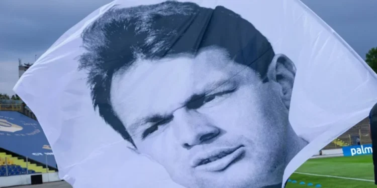 Левски отдаде почит на легендата Георги Аспарухов-Гунди