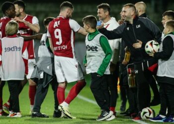 ЦСКА ще бие Лудогорец на финала!