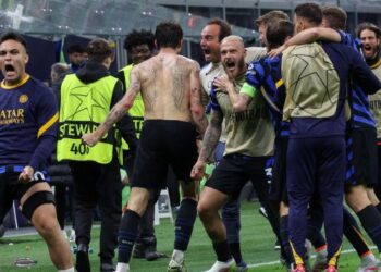 Сърцето на Италия бие в черно и синьо