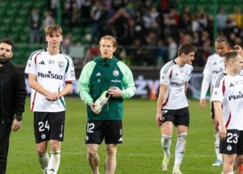 Legia Warszawa zawodzi w meczach z ligową czołówką? To nie takie proste