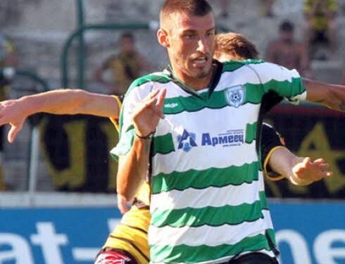 ЦСКА София преотстъпва бивш юноша на академията, който сега е един от най-страшните нападатели в лигата – Георги Божилов, за да засили головата си ефективност