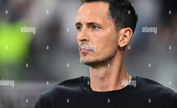 Играчите на Левски ИЗРИГНАХА: Край с този треньор! Искат нов!