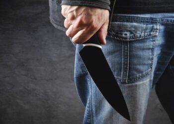 ДОКЛАД 🚨: Общинският съвет разреши да отвори отново кръчма, в която се твърди, че мъж е бил намушкан. Прочетете повече на 👇 👇 👇