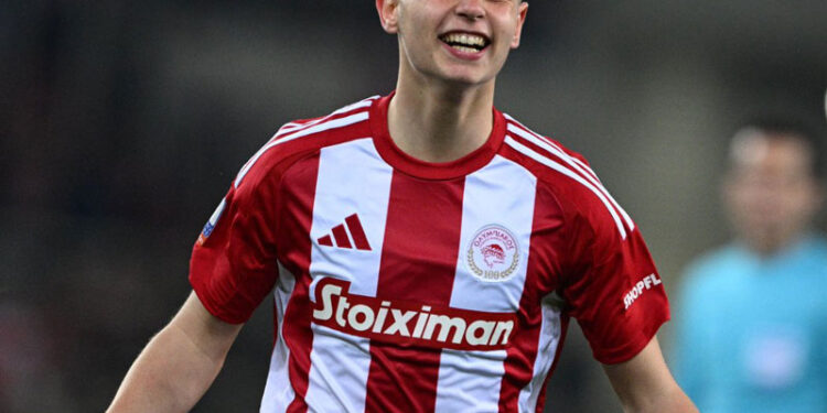 Спортният директор на ЦСКА София Пауло Нога впечатляващо осигури на ЦСКА София най-добрия трансфер в кариерата си, след като договори привличането на Музакитис в българската столица.