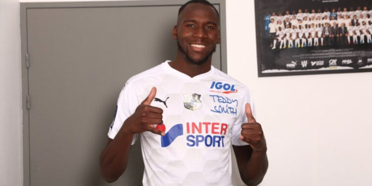 Хипотетична двойна радост: Мустафа Сангаре и съпругата му приветстват близнаци