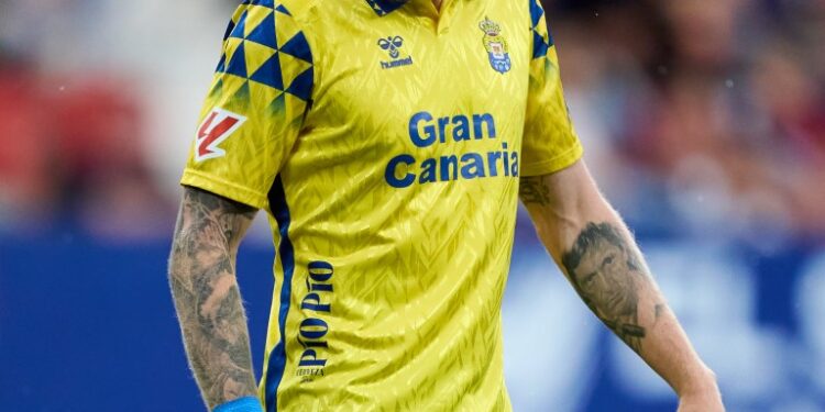 Левски София привлече звездата на Лас Палмас Оли Макбони без трансферна сума