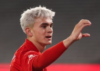 Много светло бъдеще очаква ЦСКА София, след като клубът успешно договори 5-годишен договор с 19-годишния аржентински магьосник Сантяго Лопес