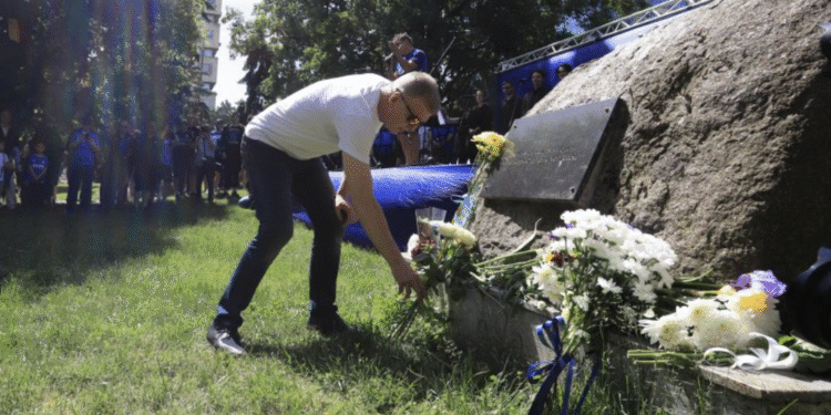 Левски чества 111-ата годишнина на Могилката