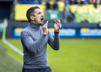 Ал Шебаб се договори с Хулио Веласкес да бъде техен старши треньор от следващия сезон, като той ще се присъедини след края на сезона