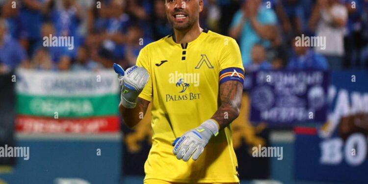 НЕВИЖДАНО! Николай Михайлов в Екшън на Европейска сцена! Какво направи вратарят на Левски, което ШОКИРА всички?!