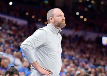 The Knicks’ Missing Piece? Why This Ex-Grizzlies Coach Could Be Their Savior!