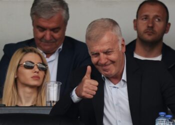 Сираков спешно привиква трима: Приемете следващата оферта от чужбина и Левски да ви продава вече…