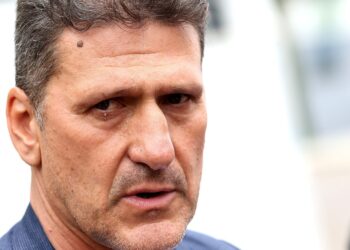 Директорът на ЦСКА приписа три провала на Фичо и намекна за още напускащи: На мен ми харесват, но…