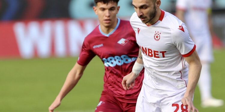 Един от най-търсените играчи от гигантите от Висшата лига – Михаил Полендаков – вече подписа договор с английски отбор. Пълни подробности.