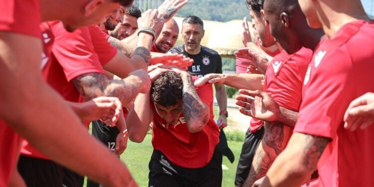 ЦСКА в битка с Ференцварош за звездата на съперника на Левски в Лига Европа