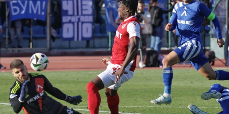 Контузия спира ЦСКА да разкара трансферен провал на Филип Филипов, какво следва за него?