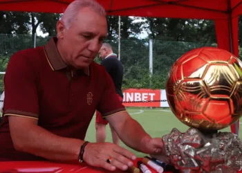 БЕЗПРЕЦЕДЕНТНО! ХРИСТО СТОИЧКОВ УНИЖИ ТОМАШ В ЦСКА! ТОВА НЕ Е ЗА ВЯРВАНЕ!