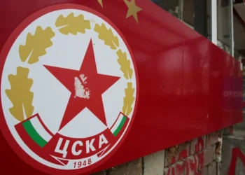 “ВЪРВЕТЕ ПО ДЯВОЛИТЕ, АРМИЯ!” ПОРТУГАЛСКИ МАЙСТОР ОТКАЗА НА ЦСКА В УНИЗИТЕЛЕН УДАР – ТВЪРДИ, ЧЕ КЛУБЪТ Е „ТОКСИЧЕН ОТПАДЪК“ В ШОКИРАЩ ОТКАЗ!