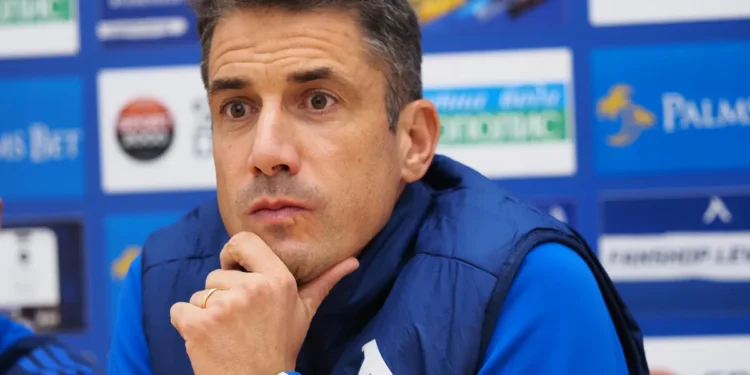 СЕНЗАЦИЯ: ТРЕНЬОРСКА БОМБА В ЛЕВСКИ! Бразилец каца до часове – ето какво знаем!