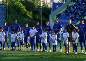 “ТАЙНАТА РАЗКРИТА: Само до 15 юни Левски чака оферти за… [Име на популярен играч, ако има такъв]?”