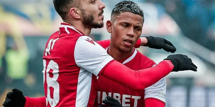 Гръцки футболни принцове се влюбват в нападателя на ЦСКА.