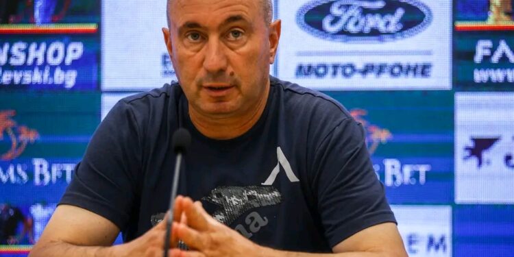 Левски София обявява санкция от БФС заради нарушение на два трансферни правила