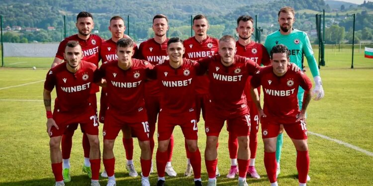 Без нощни клубове: 7 строгите правила на Дусан Керкец за играчите на ЦСКА София, ако искат да останат в отбора