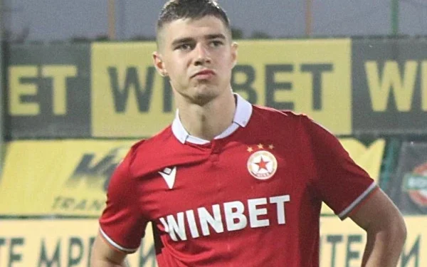 Станислав Шопов отхвърля новото предложение за договор от ЦСКА София, като заявява своите изисквания и настоява за по-добри условия