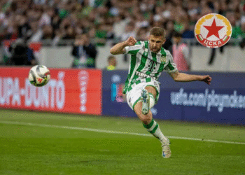 ШОКИРАЩО РАЗКРИТТИЕ: Играл е за Спарта и Словацко, а сега се отправя към България, за да играе с ЦСКА. Какво мислите за спорния трансфер на Елдар Чивич в ЦСКА София?