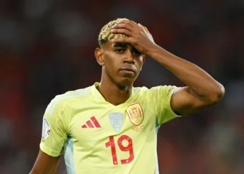 ЦСКА договаря суперзвездата национал Ламин Ямал с петгодишен договор от Барселона.