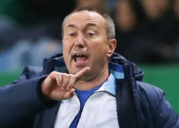 ИЗДАДЕН Е УЛТИМАТУМ: СТОИЛОВ ПРОИЗНЕСЕ ЖЕСТОКА ПРИСЪДА – „БЕЗ ТРОФЕИ ОЗНАЧАВА КАТАСТРОФА“ ЗА ЛЕВСКИ!