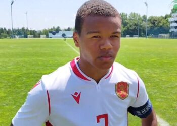 Левски София връща топ талант от академията си Стивън Гаоте от Рен след като отбеляза 17 гола през миналия сезон и го включва в първия отбор