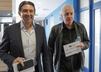 ИЗНЕНАДВАЩ ОБРАТ: Абсурден „син“ трансфер от Левски, платиха луди пари за него, а той има само 170 игрови минути!