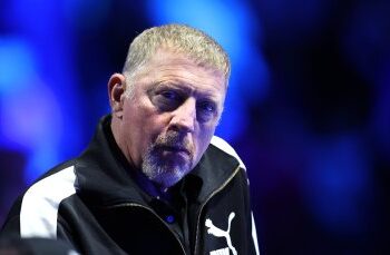 НЕСЛОМИМА ВОЛЯ: Зверев и Джокович Смазват ВСИЧКИ Прогнози и Залагат МИЛИОНИ, Доказвайки, че Никой Не Може да Предвиди Съдбата им на Корта!