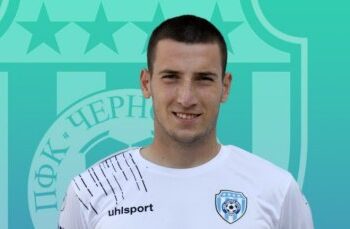 ШОК! НЕВЕРОЯТНОТО ПЪТУВАНЕ НА ЕДИН ФУТБОЛИСТ: ОТ ПЛОВДИВ ДО ЦСКА СОФИЯ И ПРЕЗ ВСИЧКИ БЪЛГАРСКИ ГРАНДОВЕ!