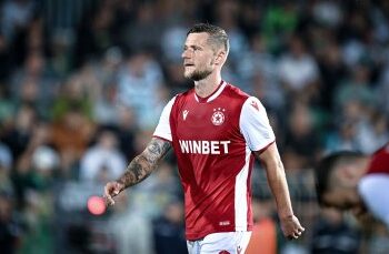 ШОКИРАЩО РАЗКРИТИЕ В ЦСКА: ТРЕНЬОРЪТ НАЗОВА ИГРАЧА С НАЙ-ГОЛЯМА ЗАПЛАТА, РАЗТЪРСВАЙКИ ФИНАНСОВАТА ЙЕРАРХИЯ НА КЛУБА!