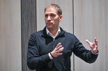 ШОКИРАЩО ПРЕДУПРЕЖДЕНИЕ! СТИЛИЯН ПЕТРОВ РАЗКРИВА МРАЧНАТА ИСТИНА ЗА ЦСКА – СИТУАЦИЯТА Е ПО-ЛОША ОТ ВСЯКОГА И МОЖЕ ДА Е КРАЯТ НА ЕДНА ЕРА!