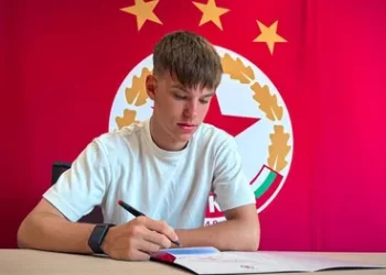 ЦСКА подписва с Тийнейджър Феномен: Бъдеща Звезда на Крилото Пристига с Огромни Очаквания за Шампионски Успехи