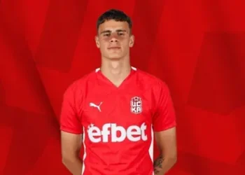 Разтърсваща Новина: ЦСКА На Острието на Историческа Сделка за Нов Защитник, Която Ще Разтърси Футбола!