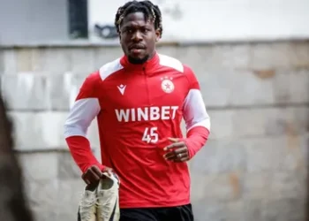 ШОКИРАЩ ОБРАТ: ЦСКА ПОТРЕСЕН ОТ НЕЧУВАНА ДЪРЗОСТ – ИГРАЧ ОБИДИ ТРЕНЬОРА СИ И ВЕДНАГА ПОЖЪНА ГОРЧИВИ ПОСЛЕДИЦИ В ОТБОРА